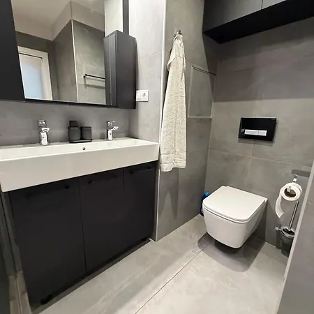 Luxury With Terrace Apartman
